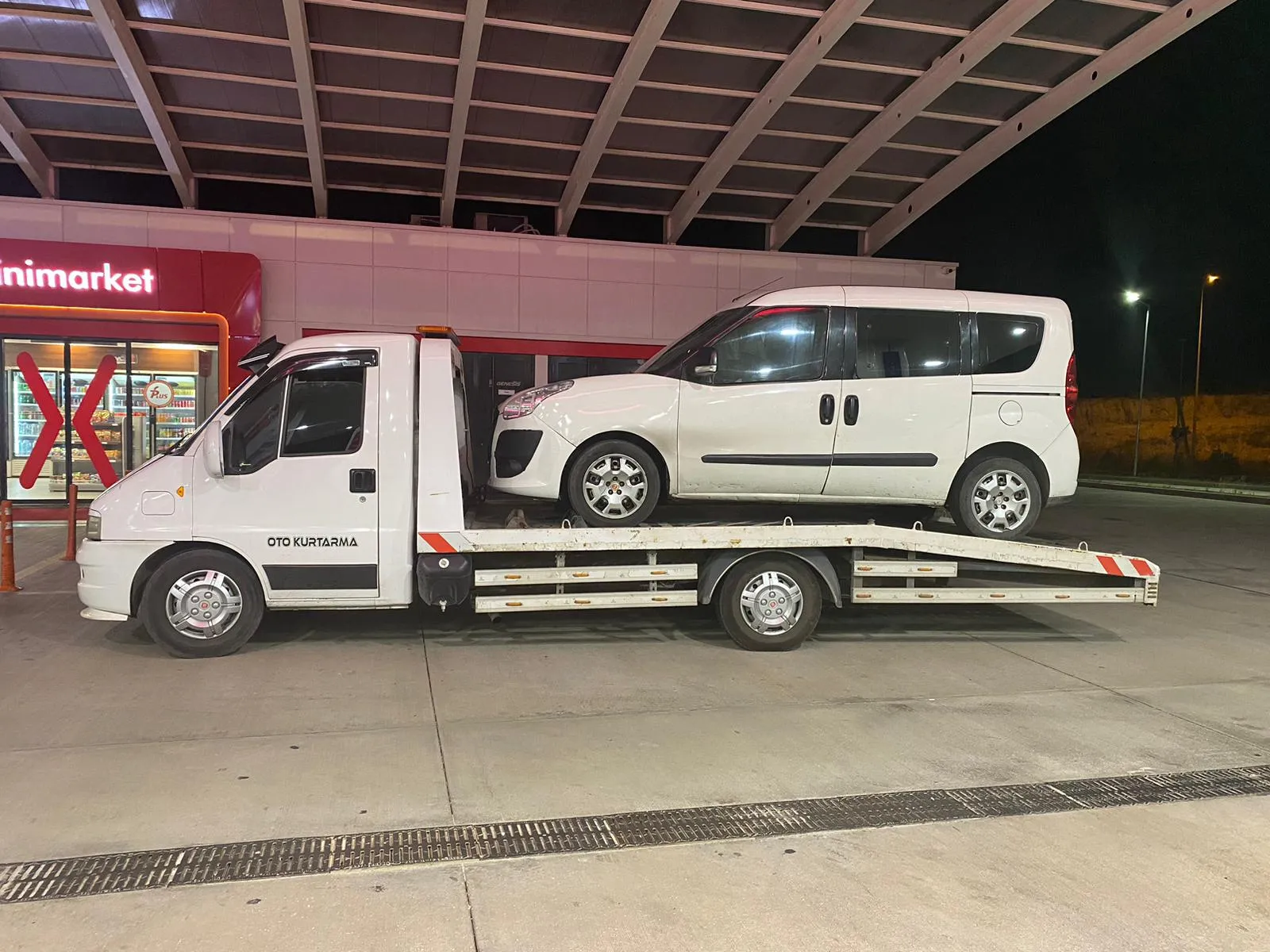 Cihan Oto Kurtarma 7/24 Çekici