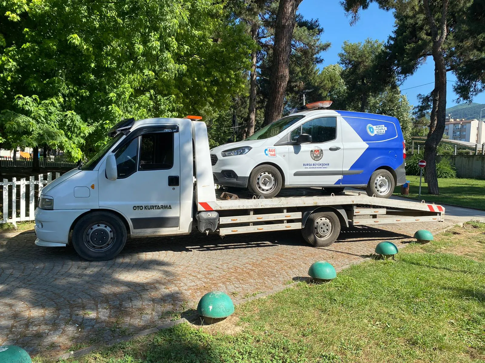 Hafif Ticari Araç Kurtarma